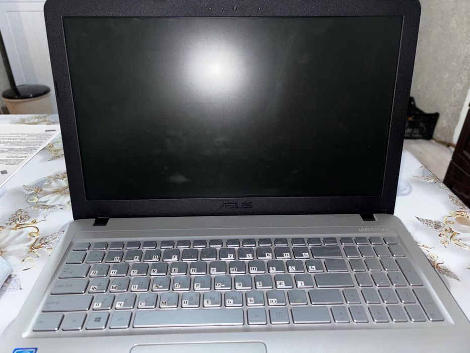 Ноутбук Asus б/у