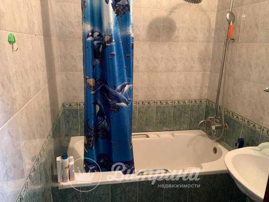 2 комнатная квартира на Максим Горького,Художники