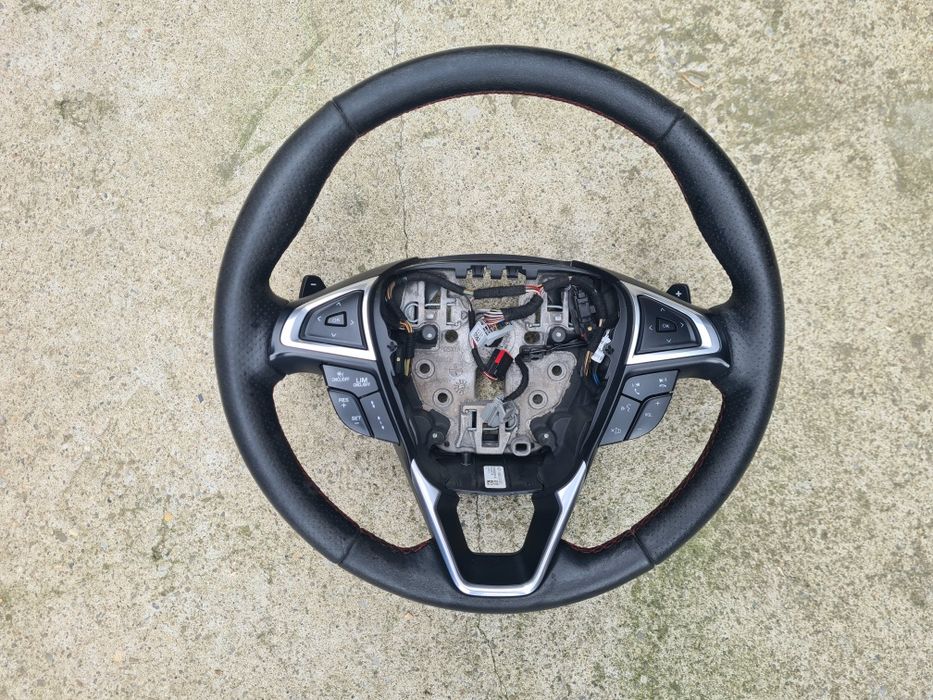 Volan ford mondeo Mk5 cu comenzi și padele