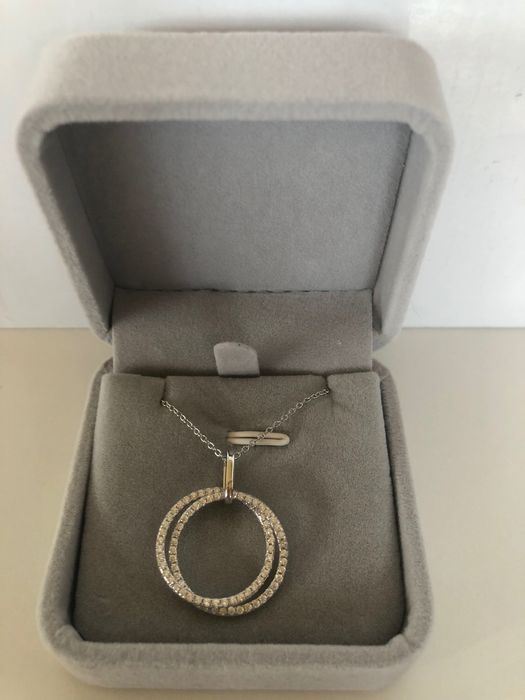 Прекрасни сребърни колиета, ограничени наличности !