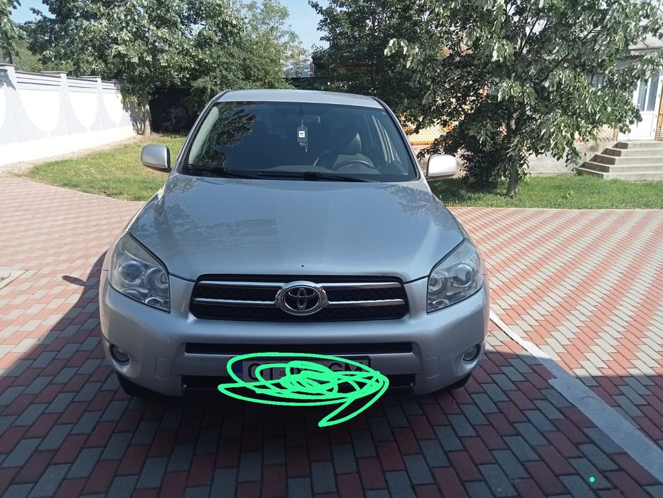 Toyota rav4 , 4×4 permanent , an 2007, preț 4000euro