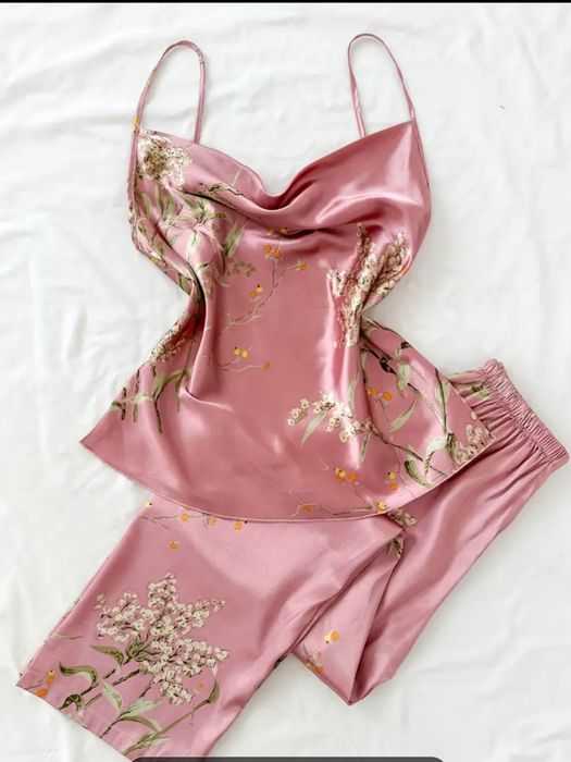 Дамски пижами, нови