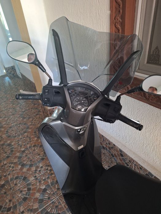 Vand sau schimb cu ATV..Honda sh 125i an fabricație 2016 km 7000