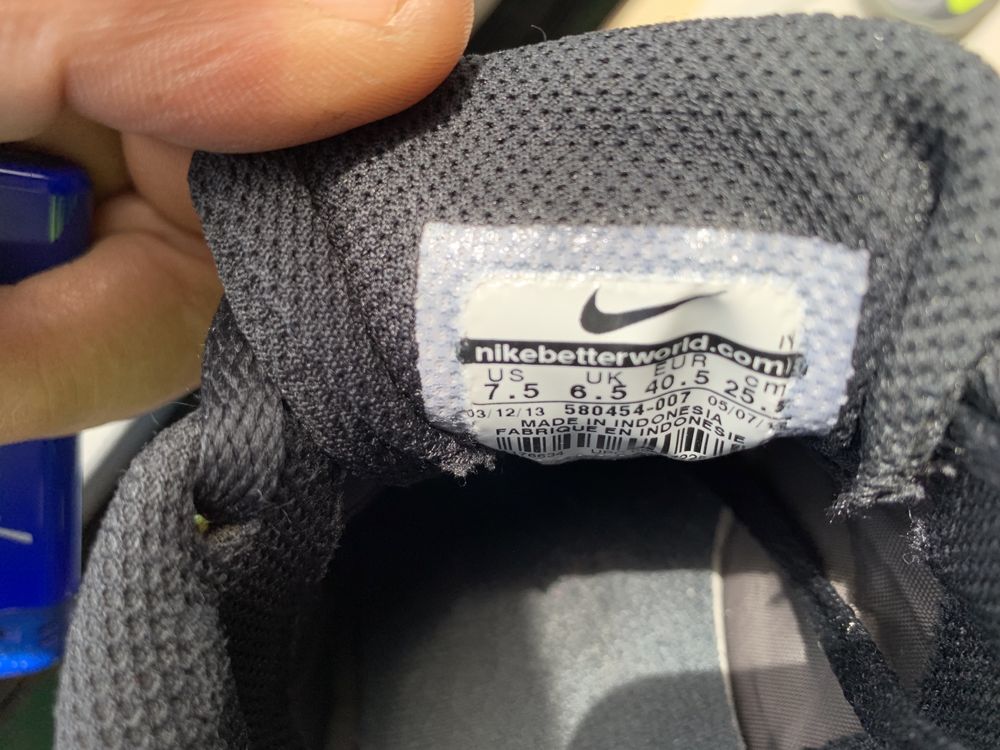 Маратонки Nike найк размер 40.5