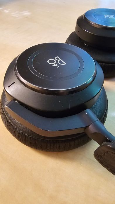 Casti BANG & OLUFSEN h9 3rd generation