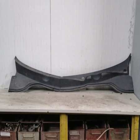 Grila originala grile stergatoare parbriz vw Passat B6