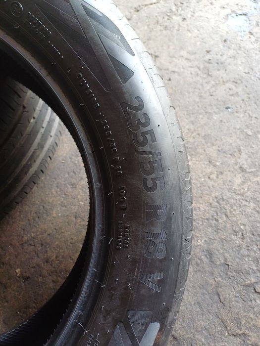 Vand 2 Anvelope Vara 235/55 R18 Continenetal