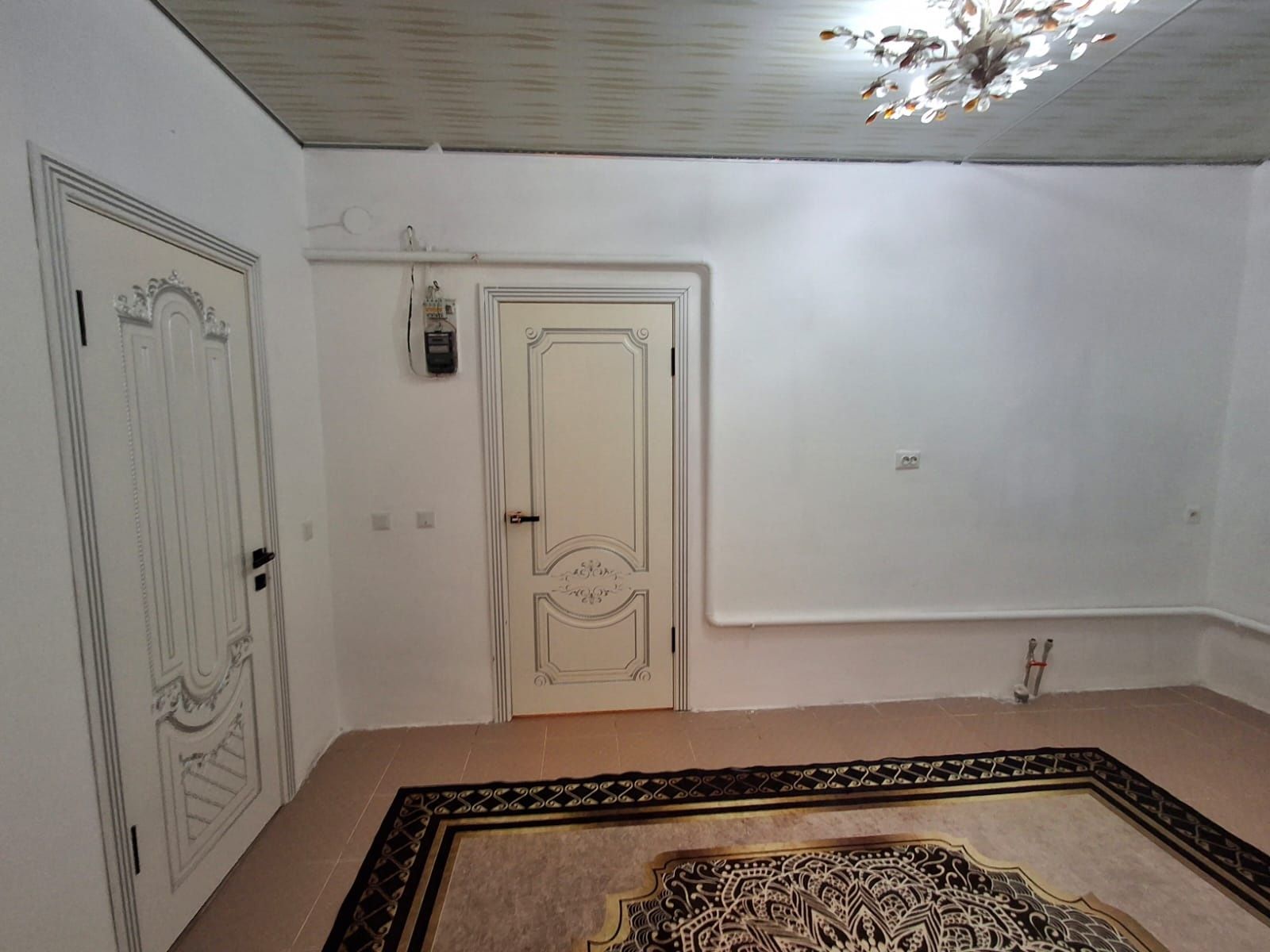 Продаю срочно дом таскала3,вдоль дороги,асфальт улица освещенная,в