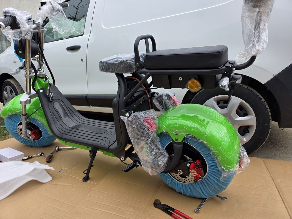 Scuter electric Harley 1500W 20Ah fara permis