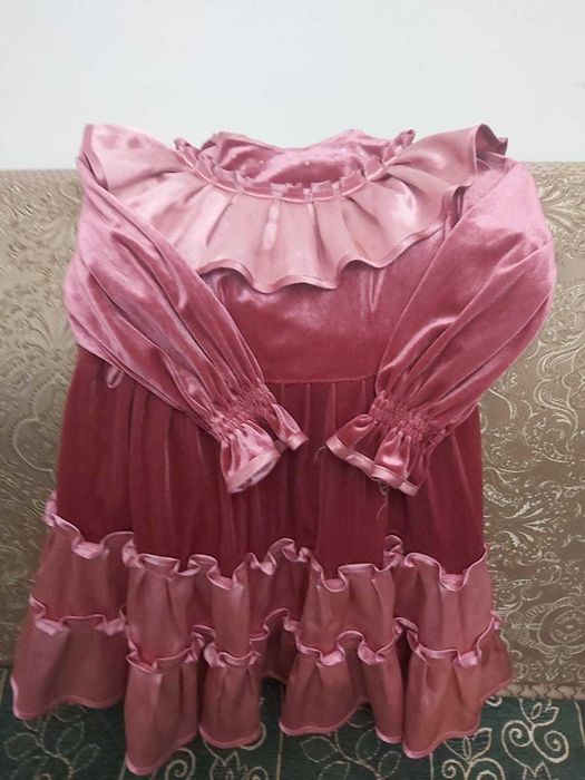 Продается детское нарядное платье