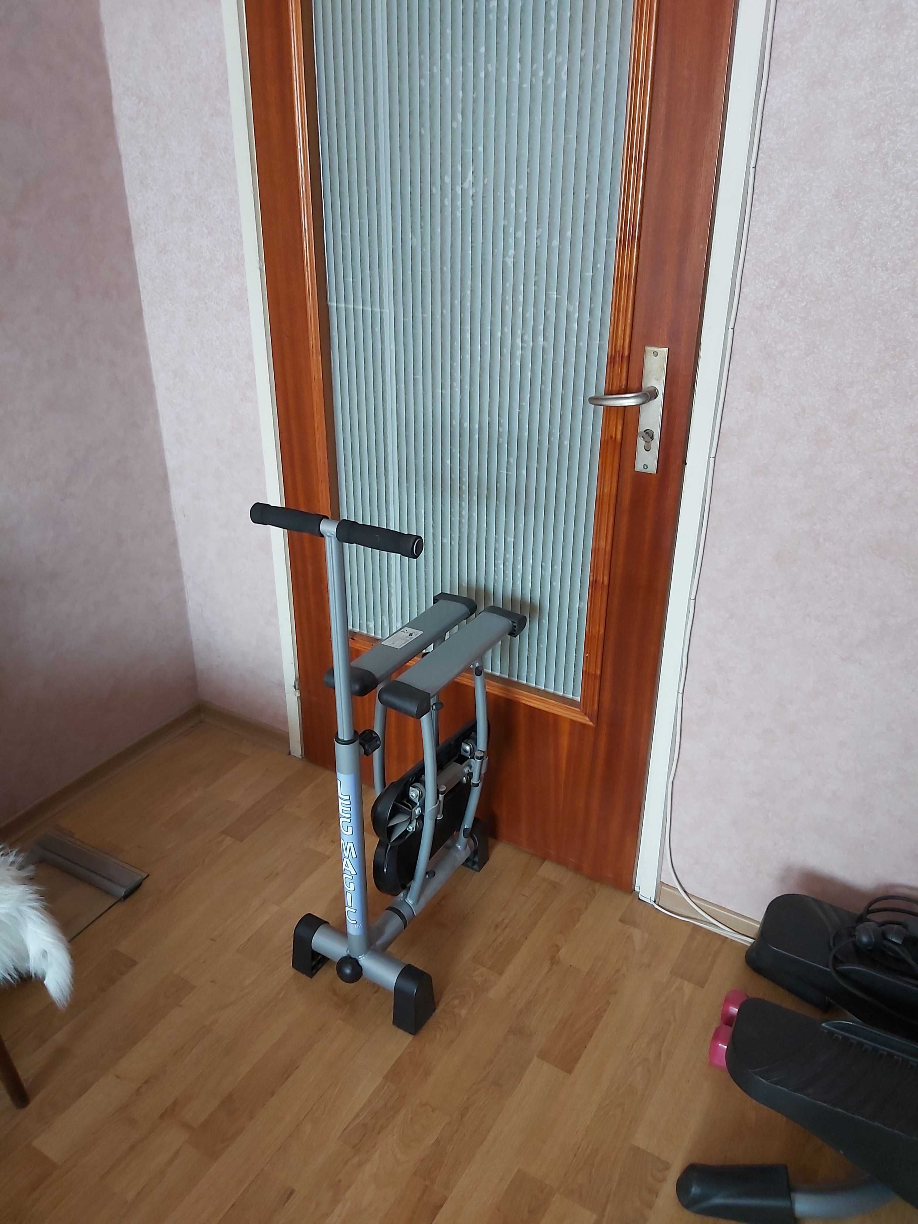 Уред за крака и вътрешната част на  бедрата.