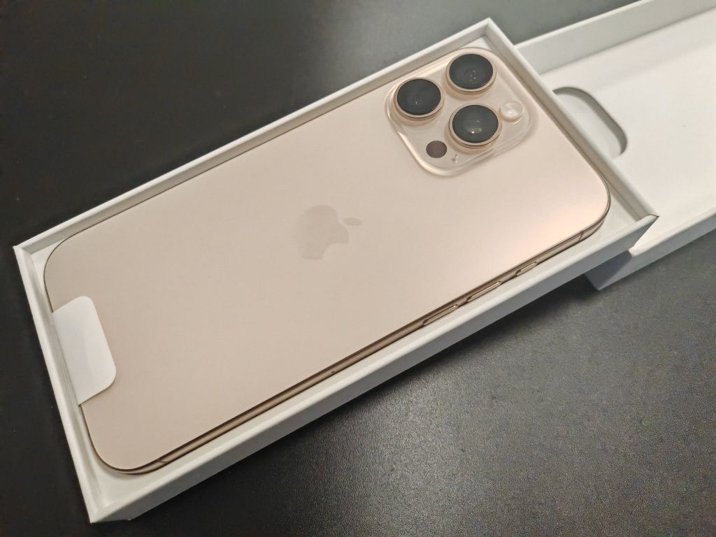 Чисто нов iPhone 16 Pro Max 256 GB Dessert 12 м гаранция