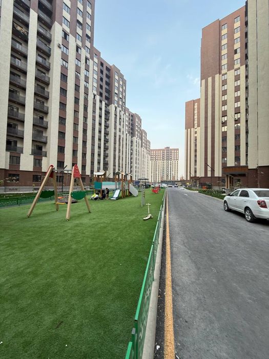 Uchtepa tumani o’rikzor bozor oldida