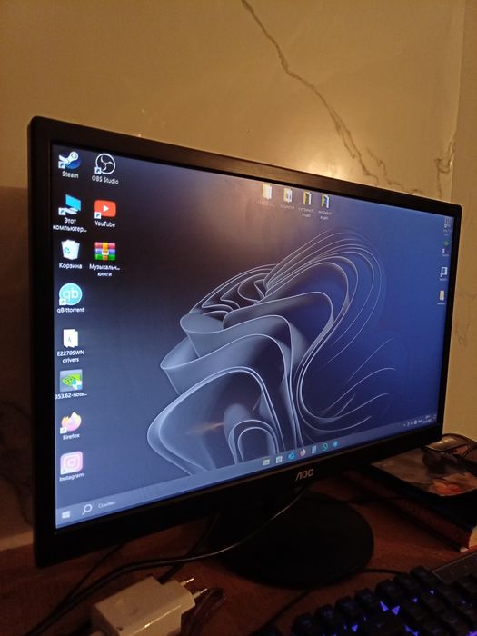 Монитор AOC 2270Sw