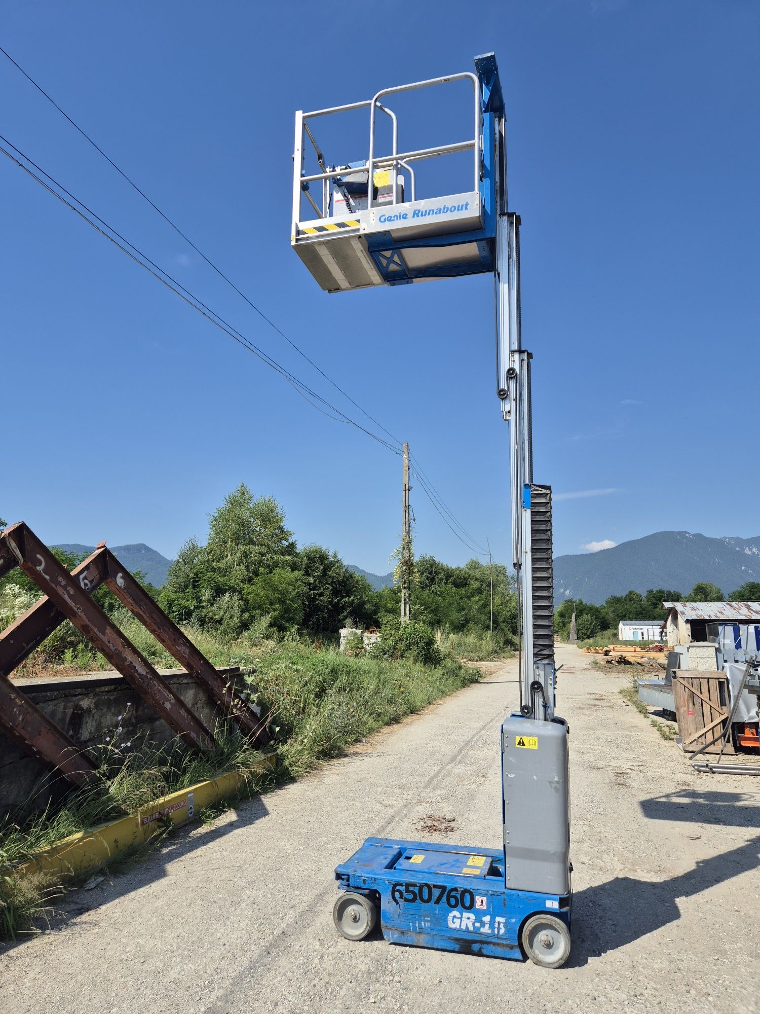 Nacela electrica verticala GENIE