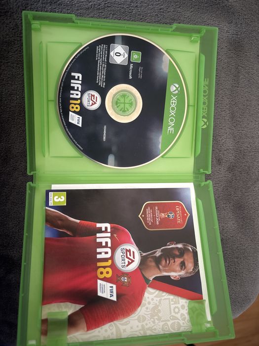 Jocuri xbox one (fifa 18, far cry 5, battlefield 1)