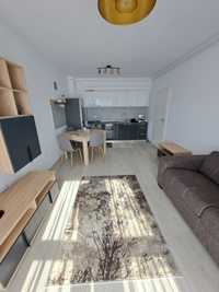 Inchiriez apartament nou cu 2 camere in Brasov.