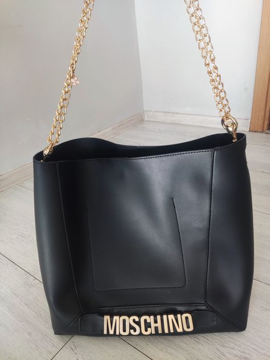 Moschino дамска чанта