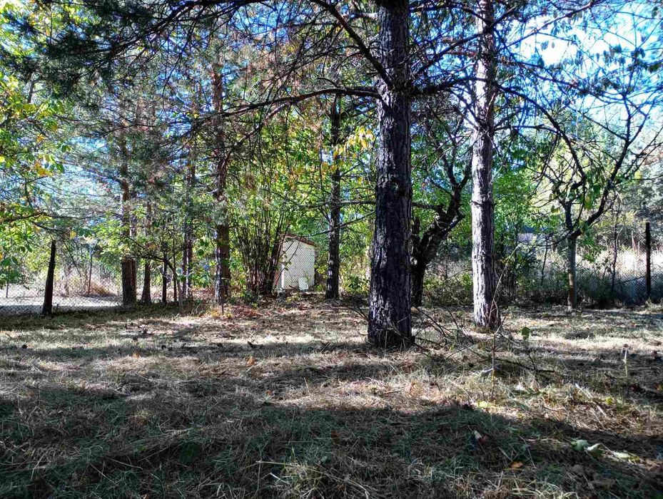 Продава се парцел в Щъркелово гнездо - директно от собственик