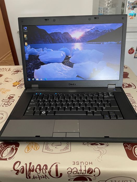 лаптоп Dell e5510 com port