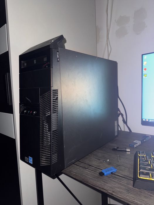 Vand pc low gaming sau schimb