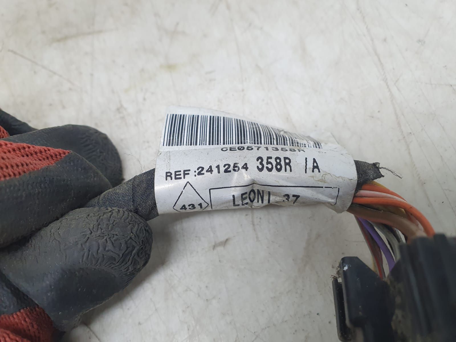 Cablaj usa fata 241254358r Renault Master 3 [2010 - 2015] 2.3 dci M9T