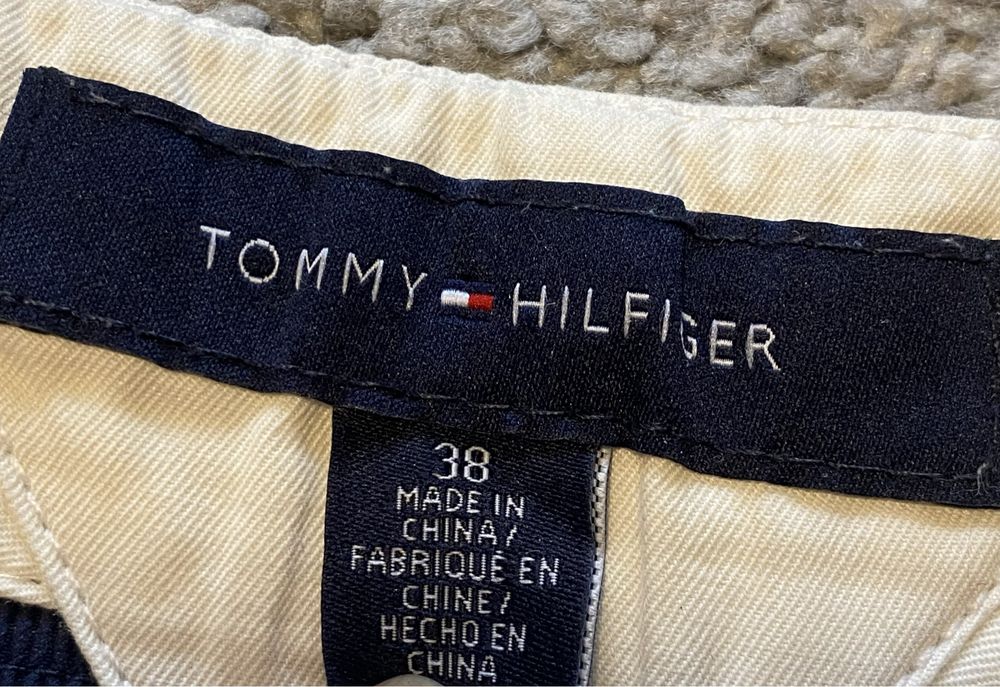 Pantaloni scurți Tommy Hilfiger , 38