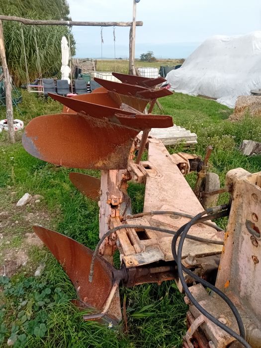 Plug huard 365 cu 3 trupite