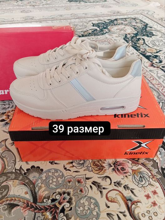 Продается кроссовки