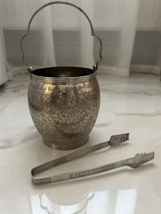 Frapiera veche cu model