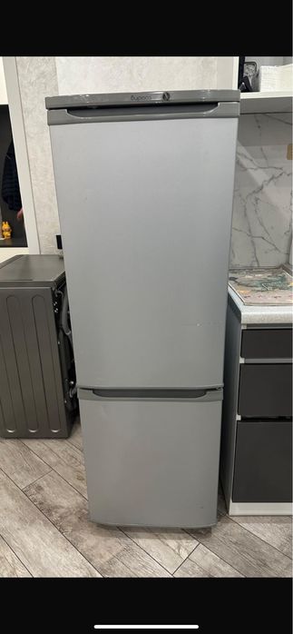 Холодильник бирюса