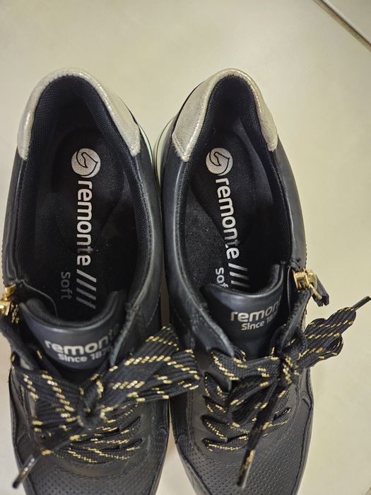 Дамски  черни сникърси