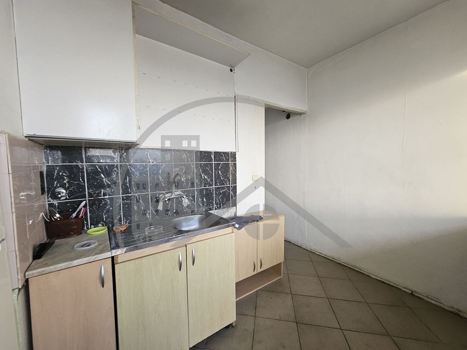 Продава се Двустаен апартамент в Варна, Кайсиева градина - 60 кв.м за 893 €/кв.м - Снимка #3