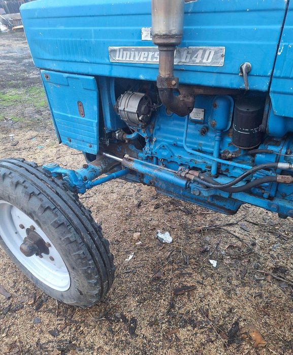 Tractor Universal 640
