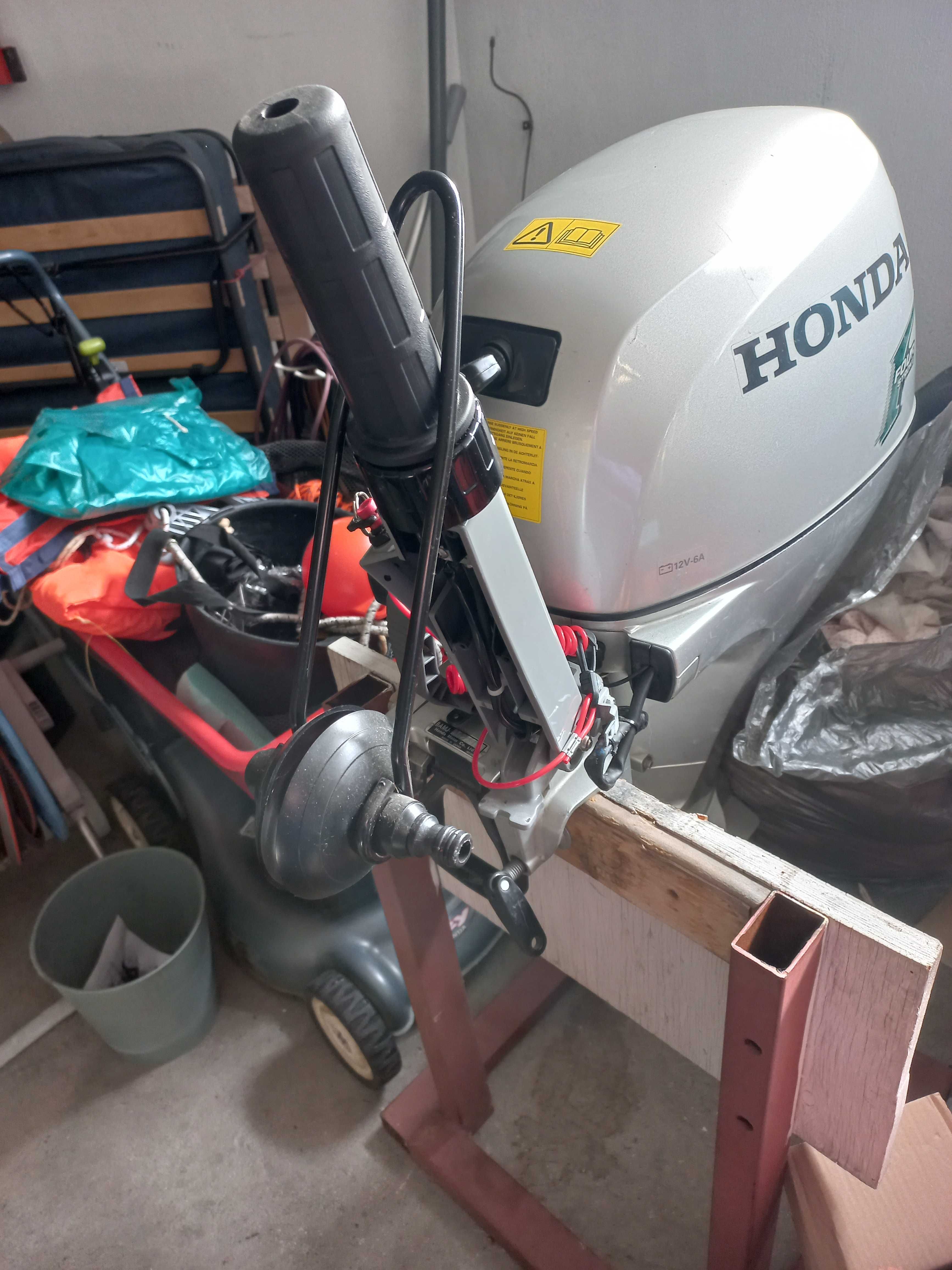 Двигател HONDA 20, извън бордов, къс ботуш. Перфектен!