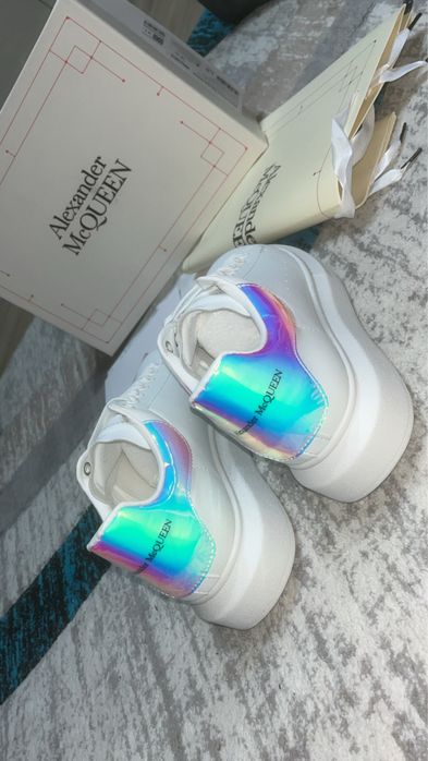 Alexander McQueen 41