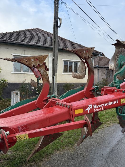 plug reversibil 3 brazde kverneland