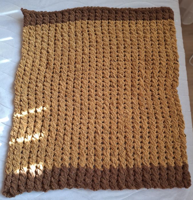 ТОТАЛНА РАЗПРОДАЖБА Ръчно плетено  бебешко одеяло