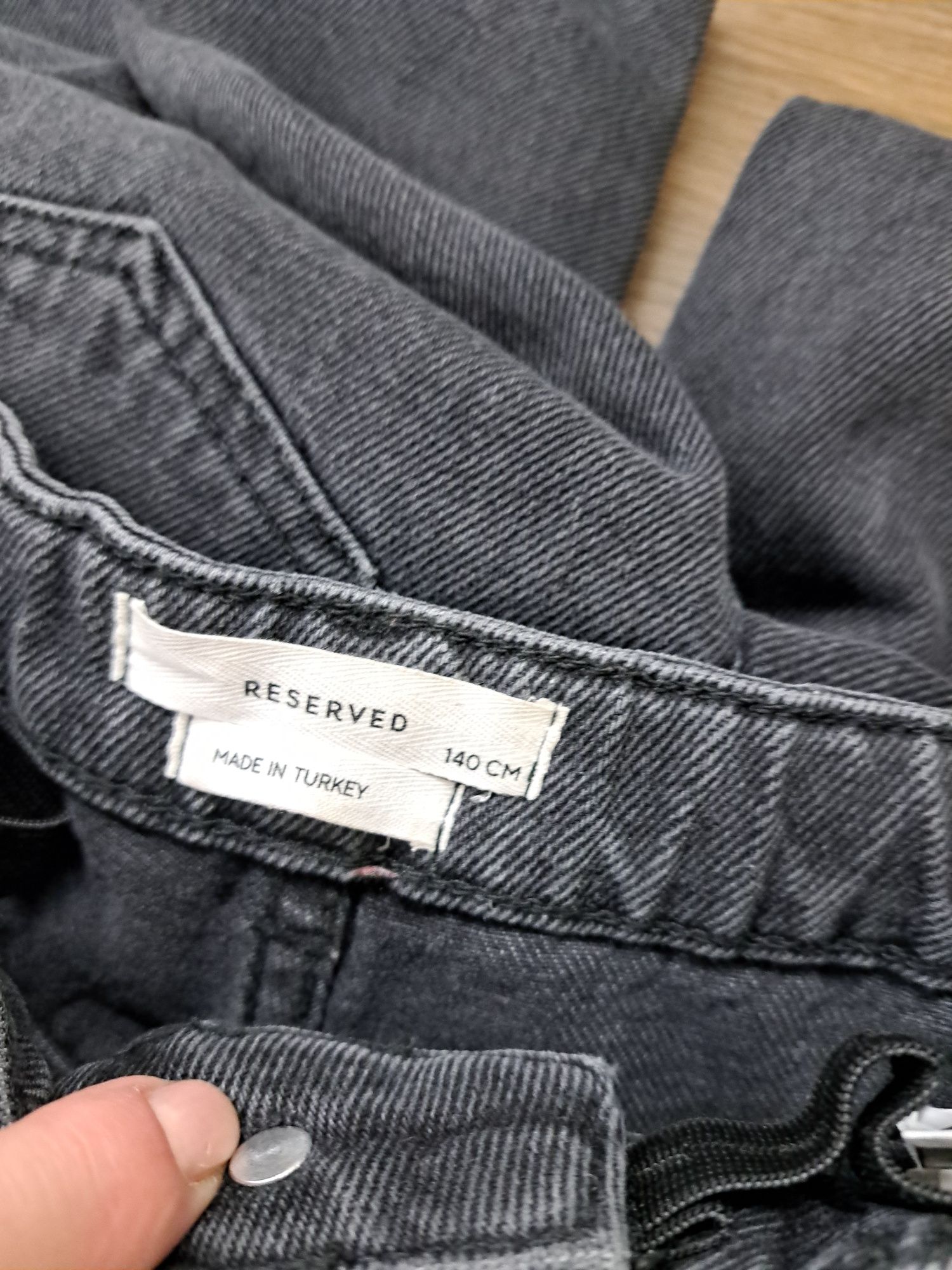 Blugi Reserved mas 134-140