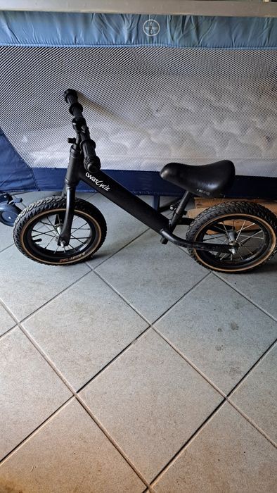 Bicicletă fără pedale