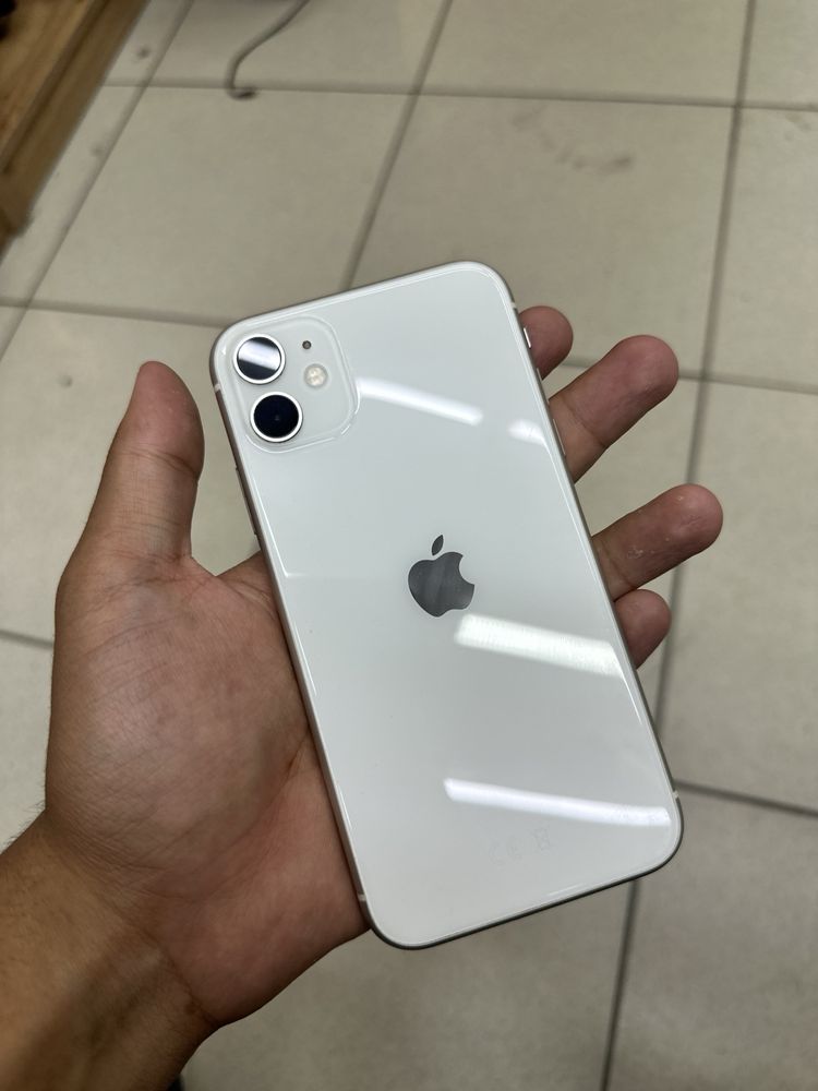 iPhone 11 64 gb.