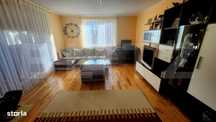 Apartament cu 3 camere,decomandat,84 mp,Petresti