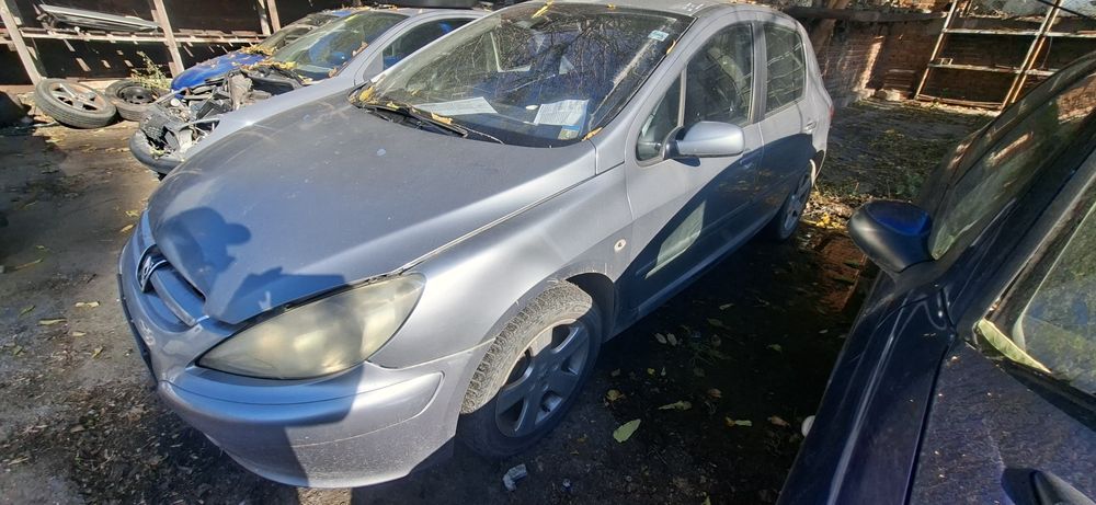 Dezmembrez Peugeot 307 1.6B 2002