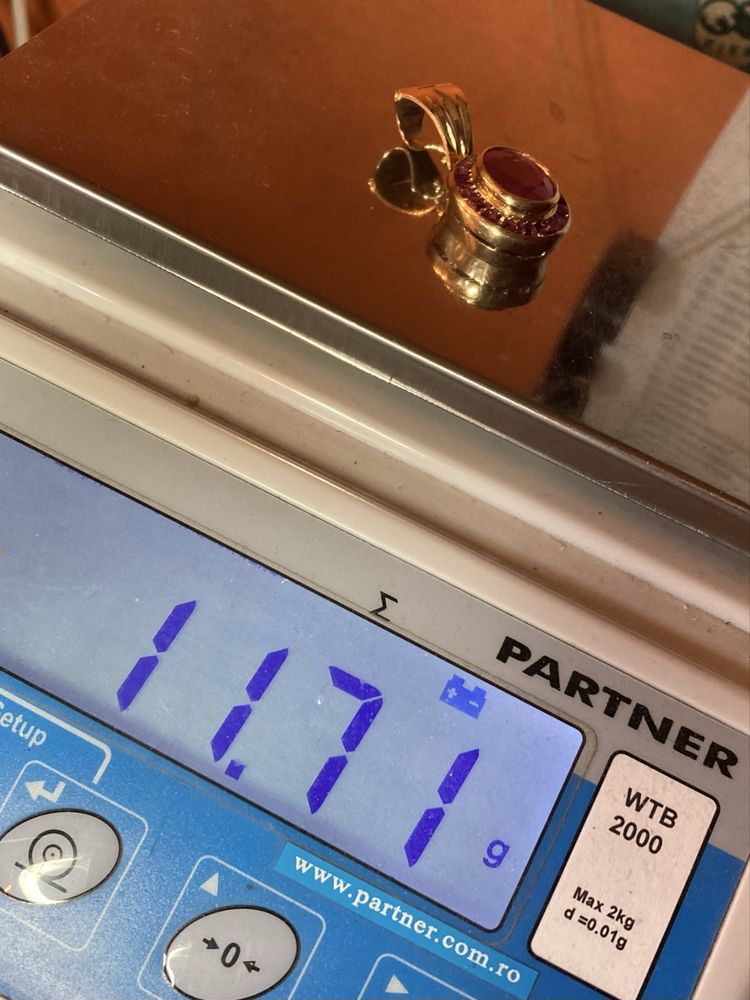 Pandantiv aur 18kt.cu rubin si diamant