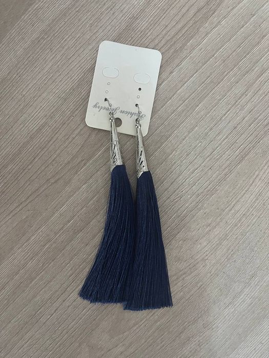 Продам серьги новые