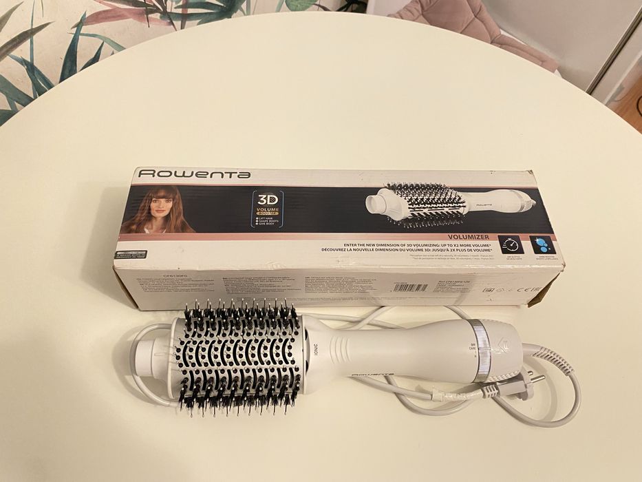 Продам фен-щетку