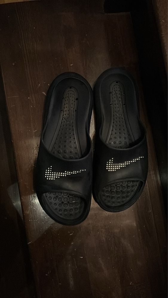 slapi nike barbati marimea 44 si 45