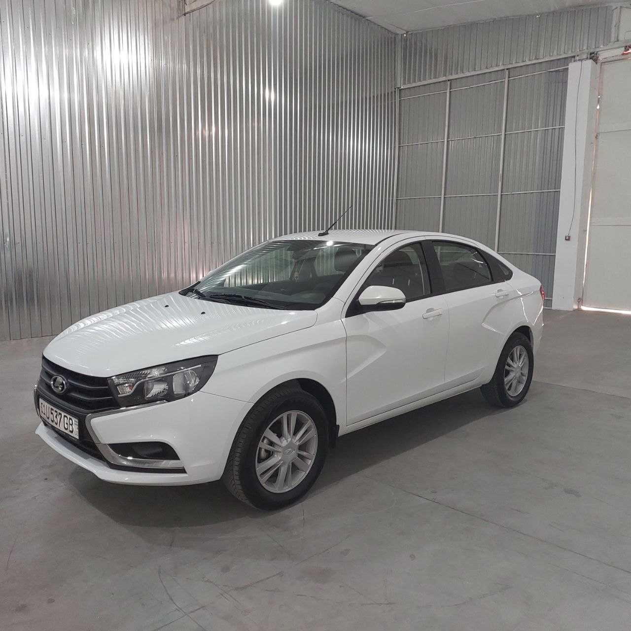 Lada Vesta 1.8 mexanika