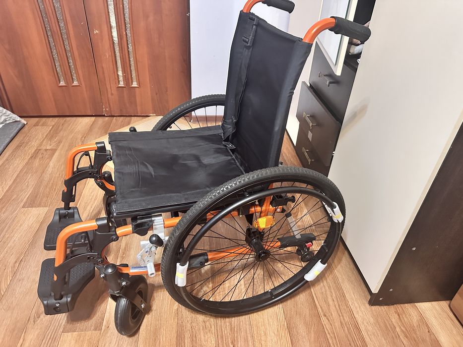 Коляска инвалидная