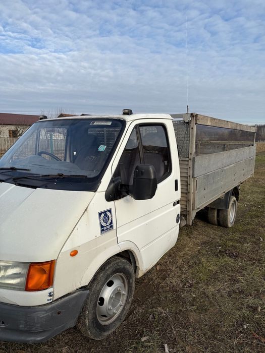 Vând camionetă utilitară ford transit